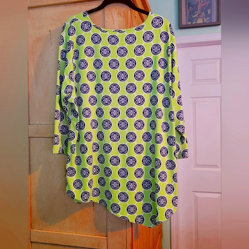 Coolibar Lime Green and Navy Tunic 1X
